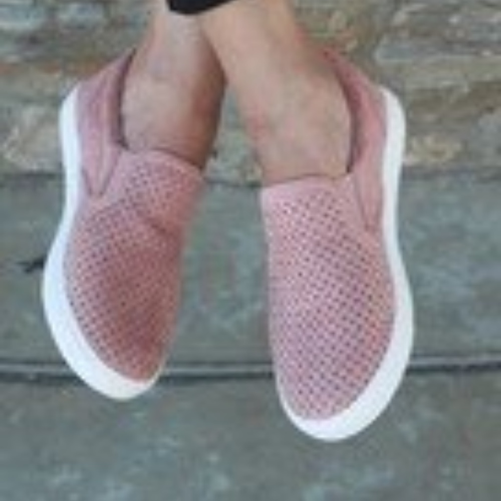🌺Women's Blush Suede Sneakers🌺
